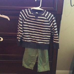 Navy/cream and army green outfit